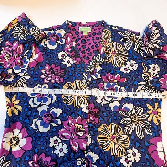 Vera Bradley African Violet Floral Button Down Top Size Large - Picture 5 of 7